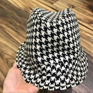 Black and White Shark Tooth Hat